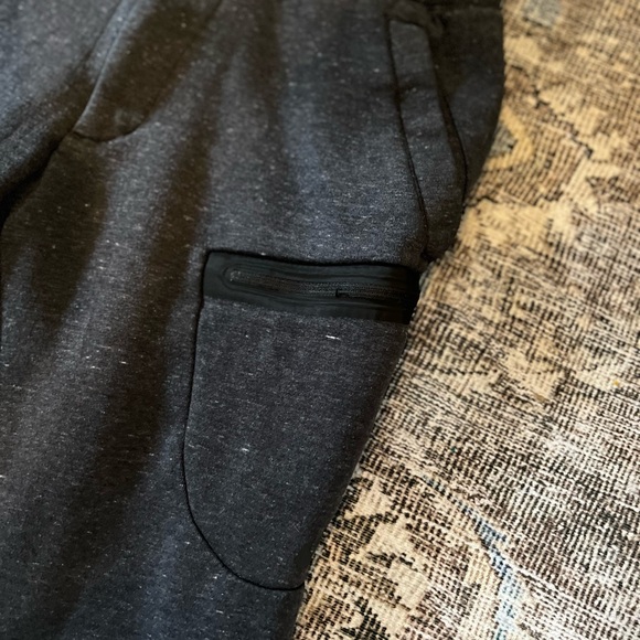 Nike Men’s Sportswear Tech Pants Joggers Small - Picture 2 of 3